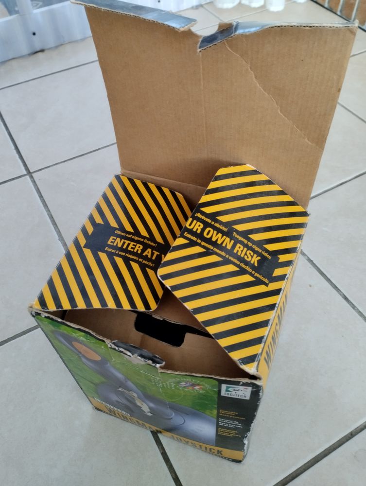 Joystick Logitech WingMan - (Vintage) 5 Boll�ne (84)