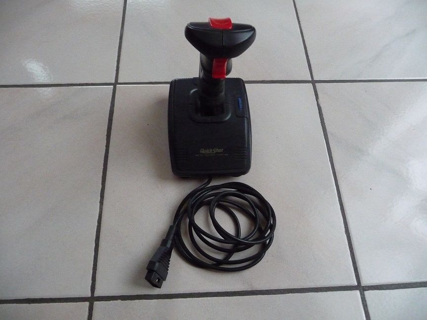 Joystick Quick Shot for professional players 15 Celles-sur-Belle (79)