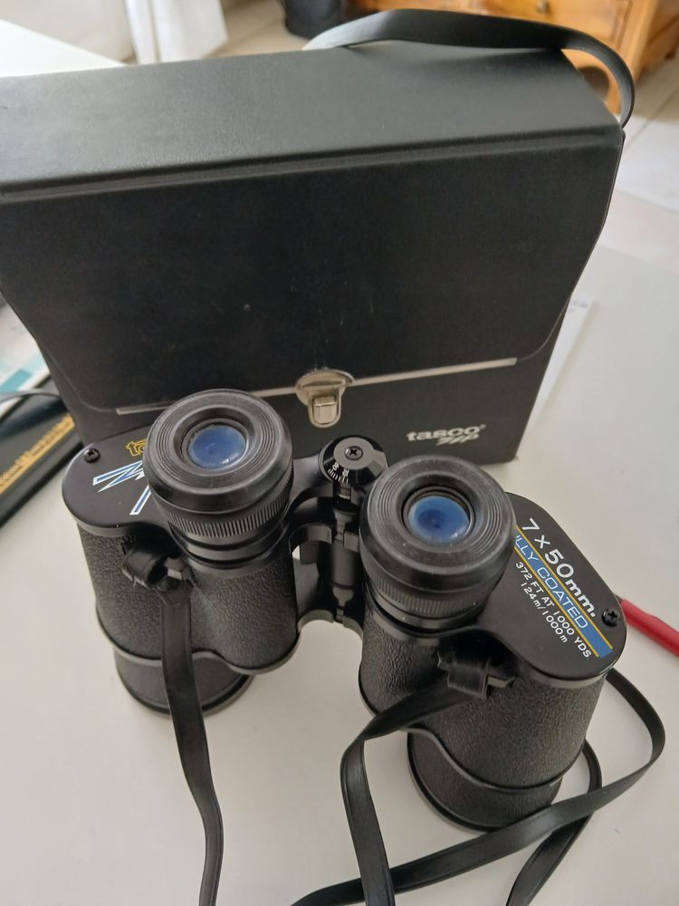 JUMELLES 38 Saint-Rapha�l (83)