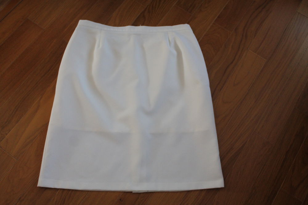 JUPE BEIGE FEMME 8 Dijon (21)