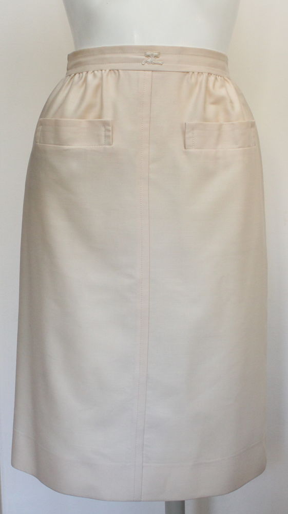 Jupe blanc cass� COURREGES T.36 Fr 100 Issy-les-Moulineaux (92)