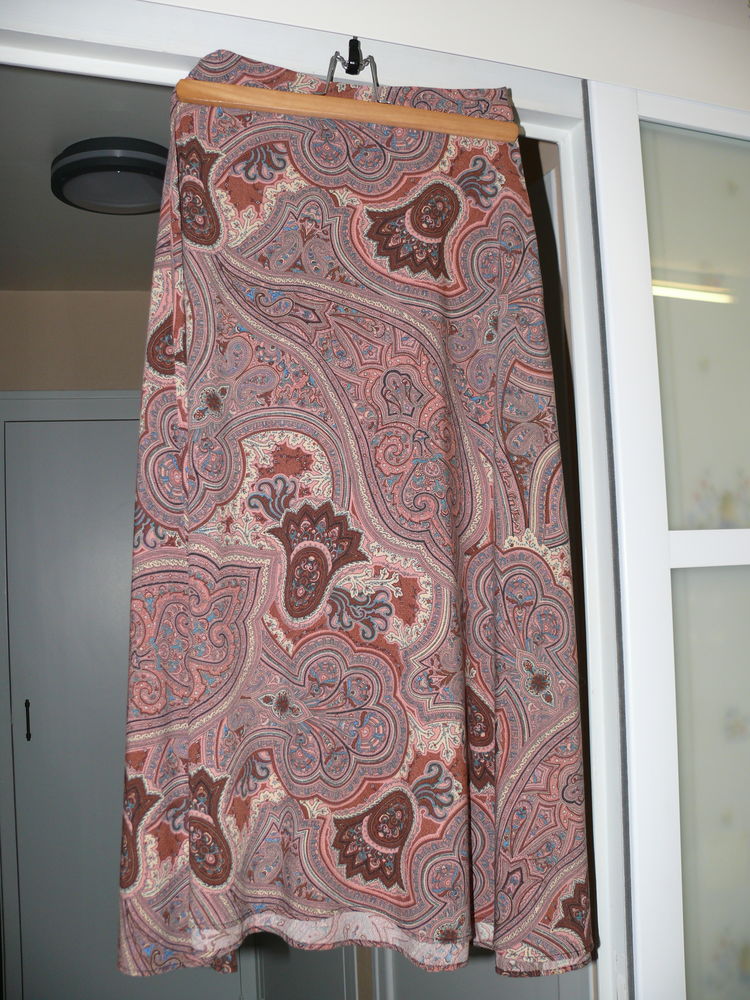 Jupe  Cama�eu  6 Saintes (17)