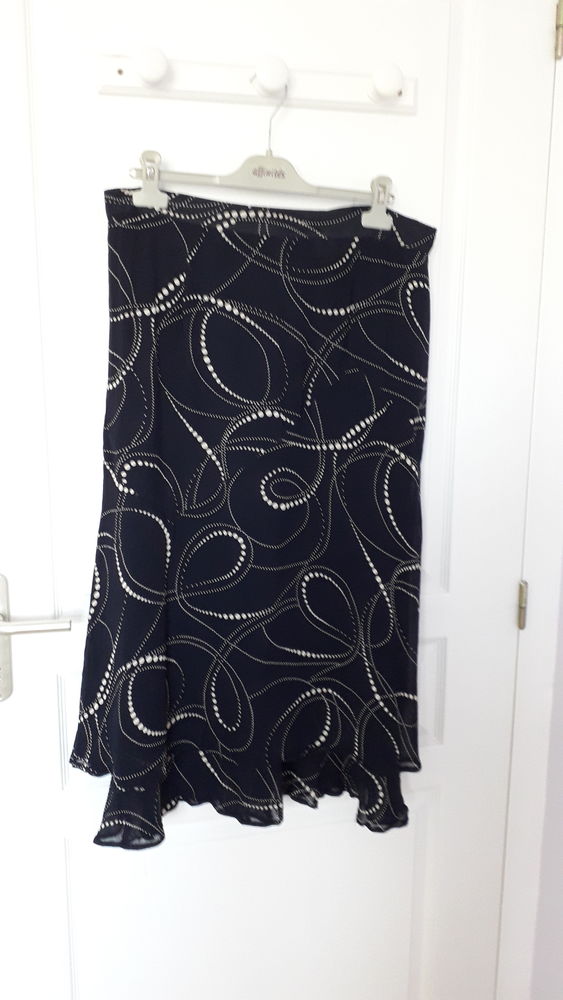 JUPE CHRISTINE LAURE 8 Bazas (33)