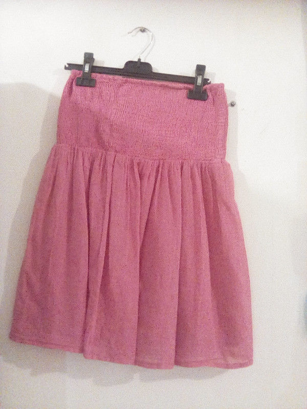 une jupe couleur rose taille 38 2 Lamotte-Beuvron (41)