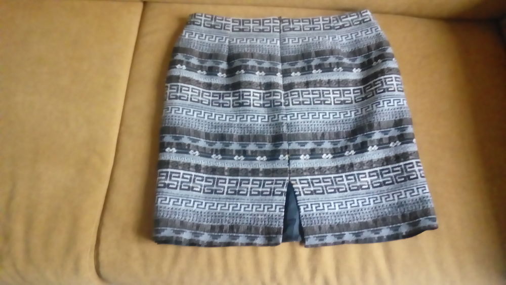 Jupe courte 8 Angerville (91)