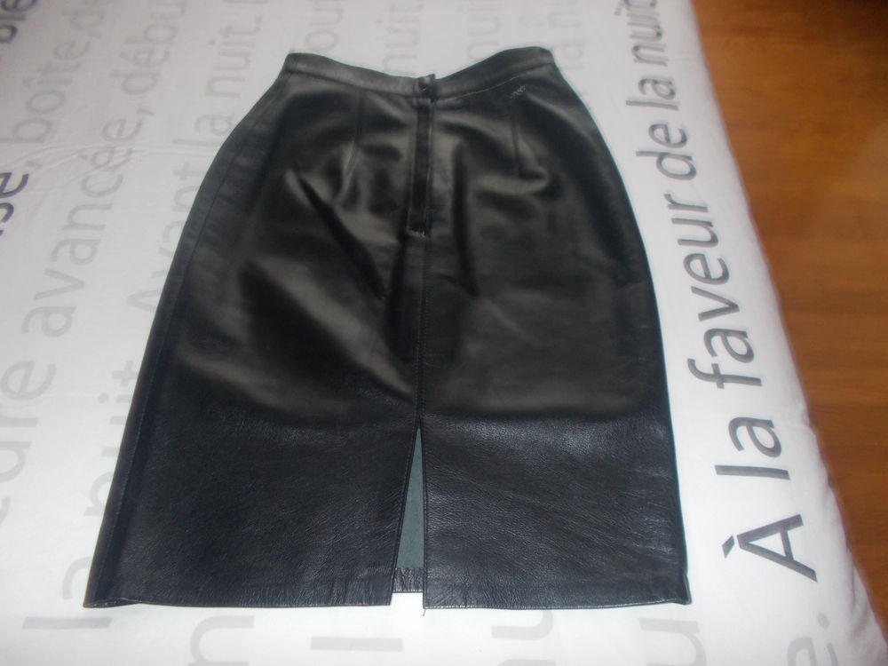 jupe cuir agneau 60 Martignas-sur-Jalle (33)