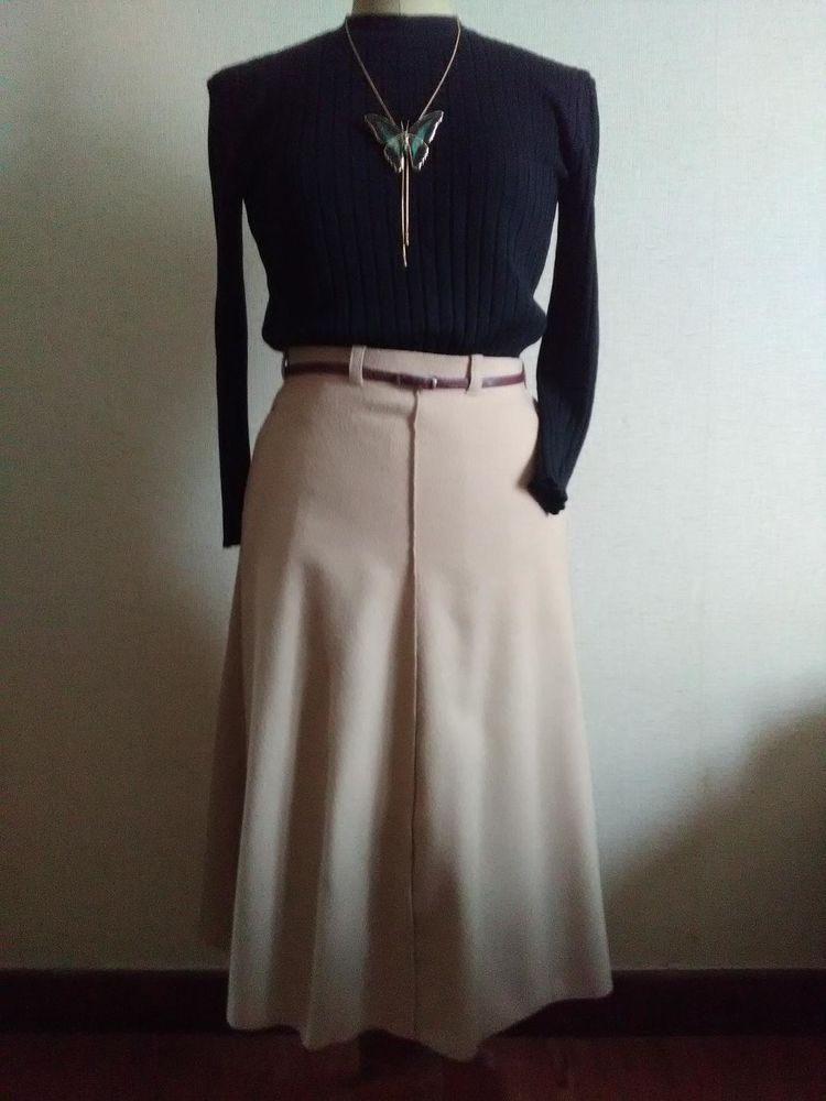 Jupe fantaisie beige 10 Moissac (82)