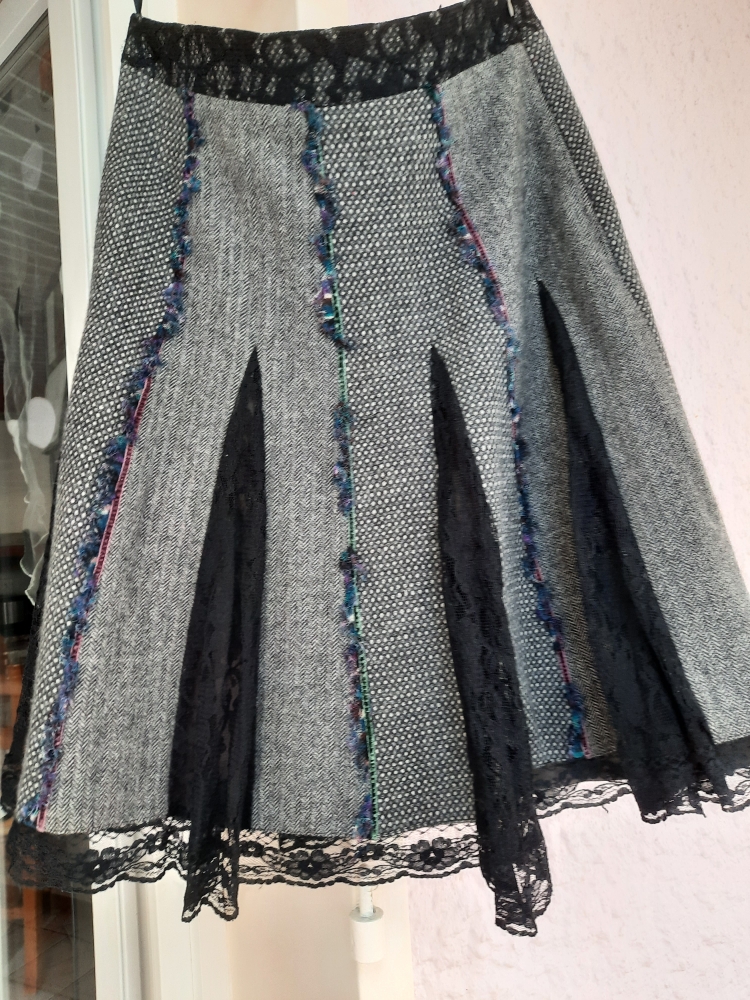 jupe  femme chaude 6 S�reilhac (87)