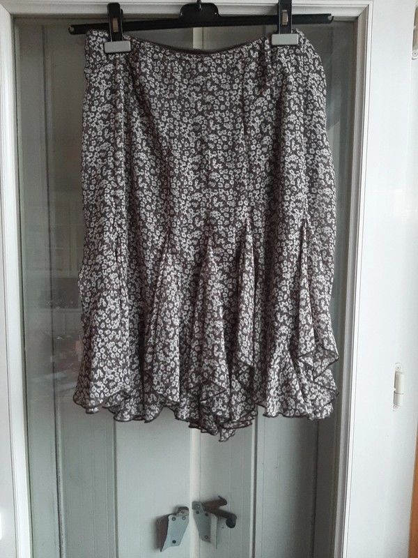 Jupe femme Taille 40 8 Chalon-sur-Sa�ne (71)