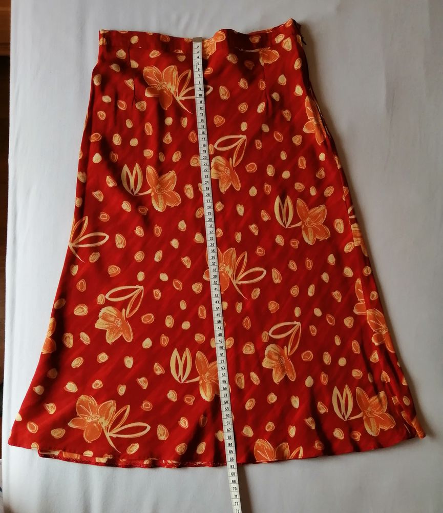 JUPE A FLEURS 5 Nevers (58)