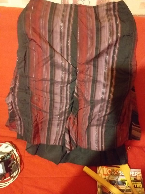 JUPE MI LONGUE FEMME TAILLE 40 2 Chaumont (52)