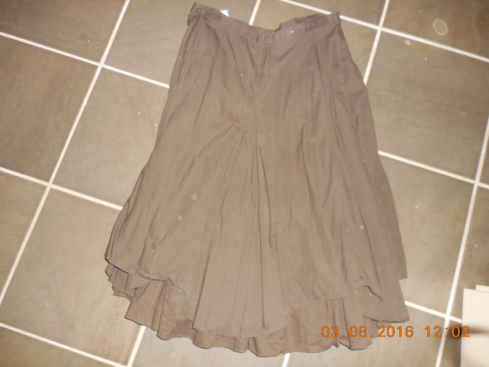jupe longue grise
6 S�te (34)