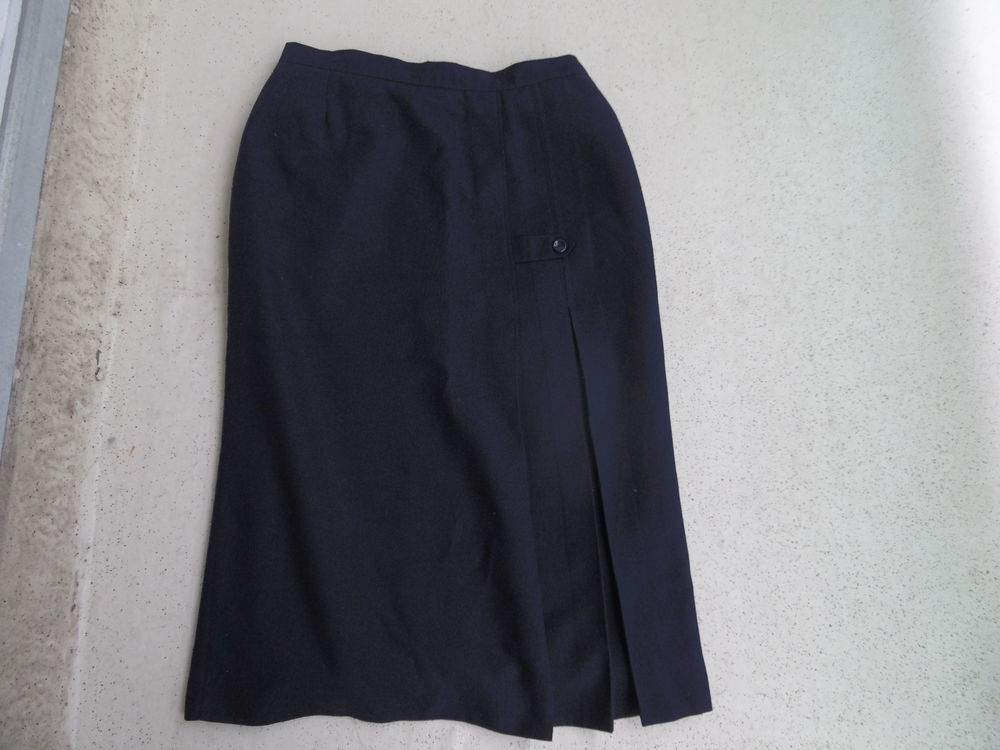 Jupe mi-longue T.44 5 Lorient (56)