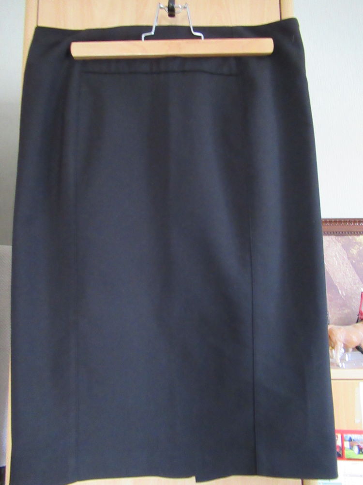 Jupe noire Cama�eu taille 38 5 Cernay (68)