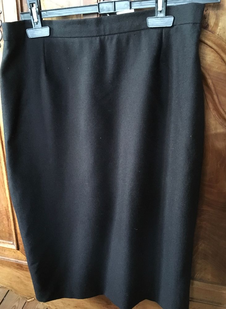 Jupe noire Pier B�
18 La Baule-Escoublac (44)