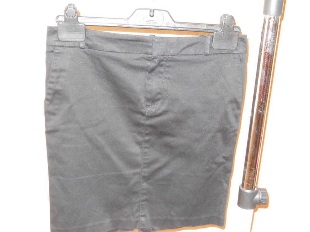jupe noire SPRINGFIELD Taille 34 8 Rennes (35)