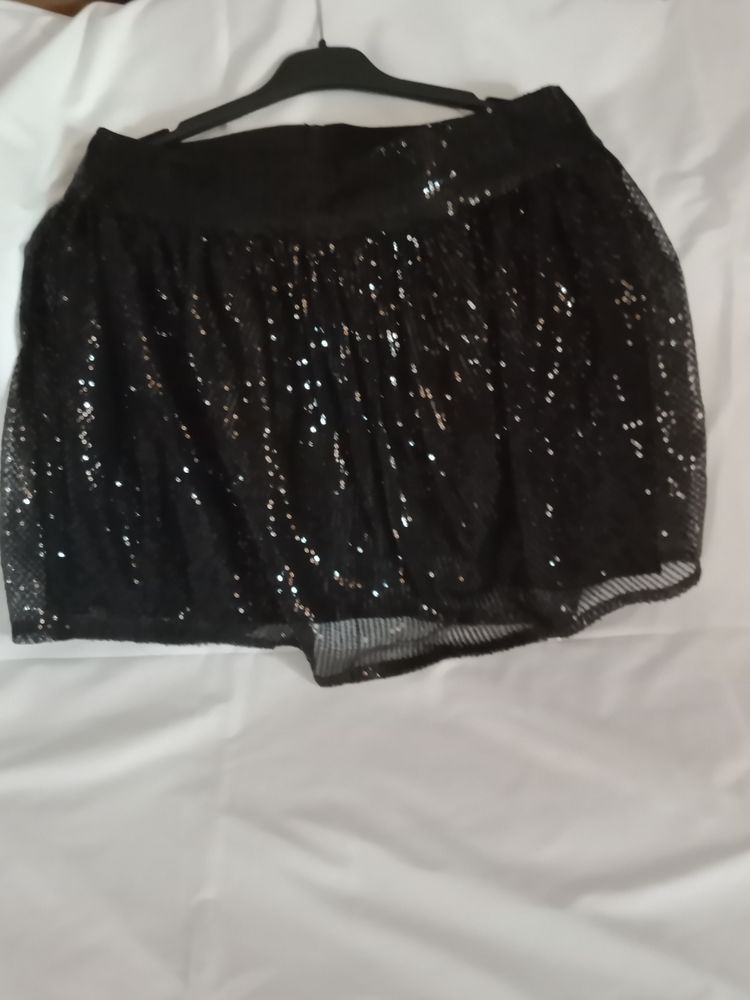 JUPE PAILLETTE 15 Tanneron (83)