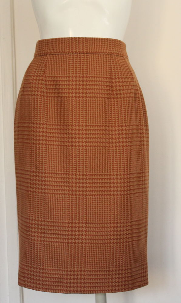 Jupe Prince de Galles CELINE T.40 Fr 90 Issy-les-Moulineaux (92)