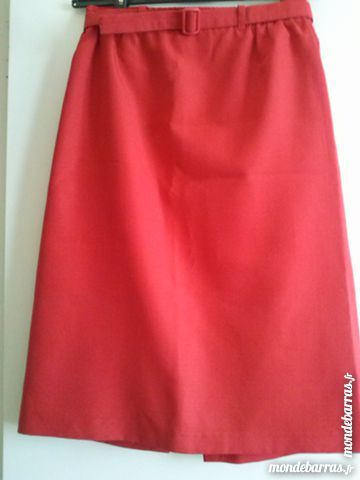 Jupe rouge neuve 3 Le Plessis-Bouchard (95)