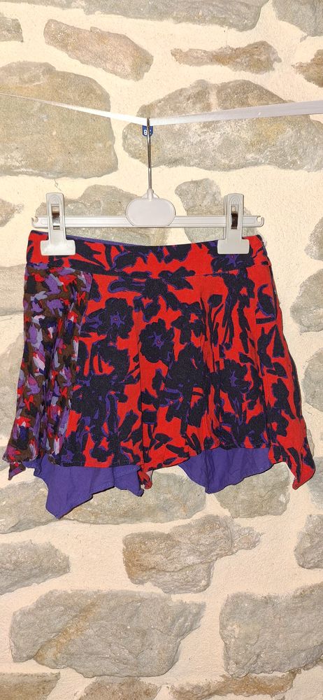 Jupe rouge noire et mauve marque Catimini taille 8 ans 5 Villiers (86)