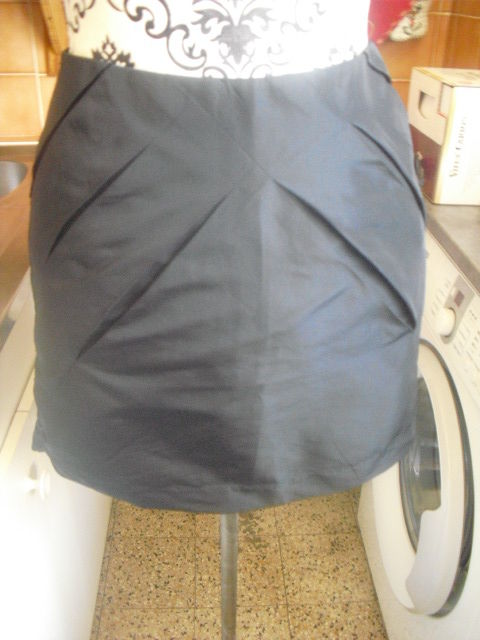 jupe satin�e noire plis ouvert NEUVE TAILLE 34 8 Lyon 5 (69)