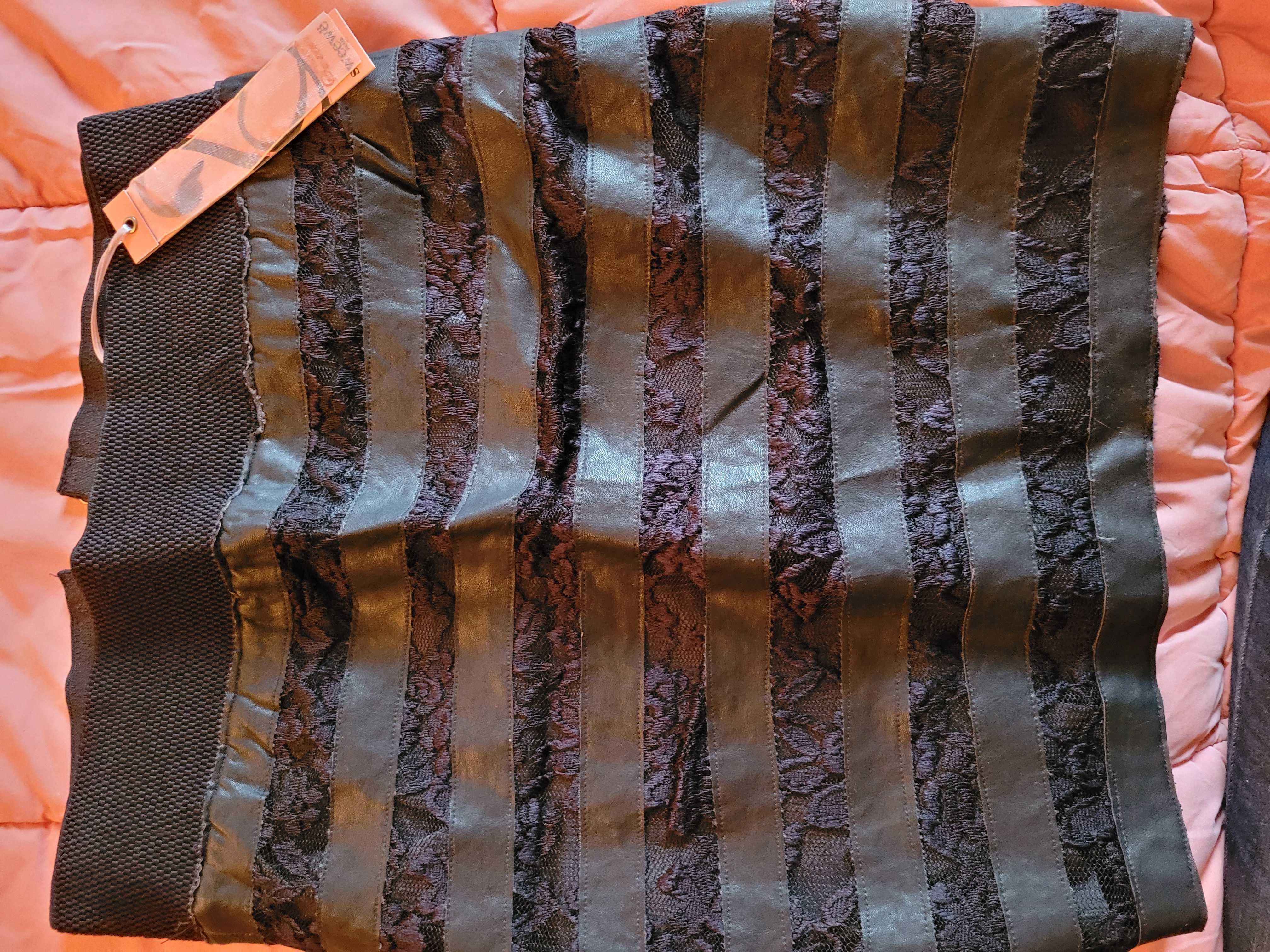 Jupe semi dentelle 7 Paris 19 (75)