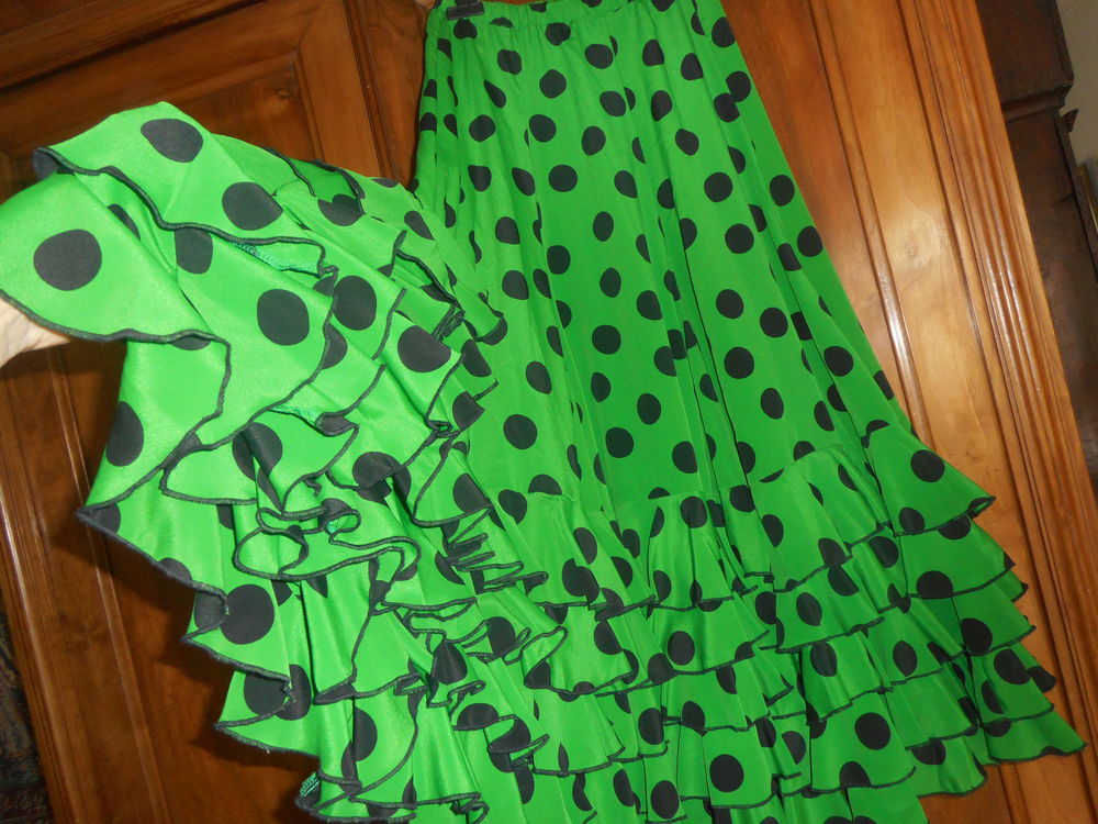 JUPE SEVILLANE 33 Frontignan (34)