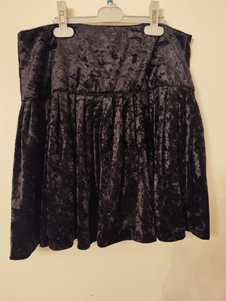 Jupe velours ras noire 10 Brionne (27)