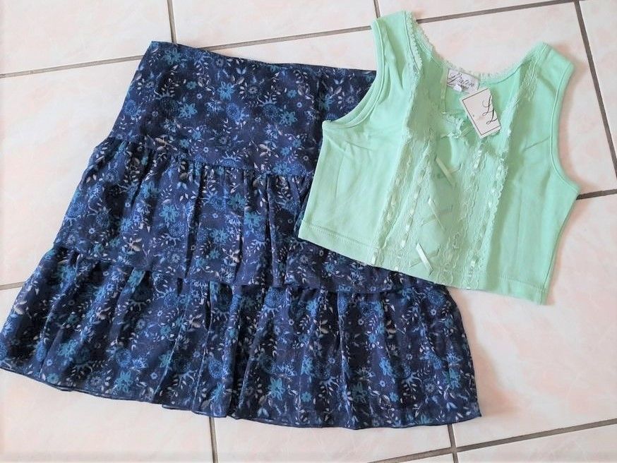 Jupe voile bleue fleurie et le haut assorti Neuf - T 38 - 40 10 Domart-en-Ponthieu (80)