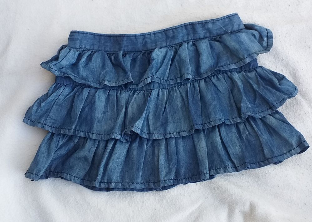 Jupe � volants Rosebud taille 36 3 Montauban (82)