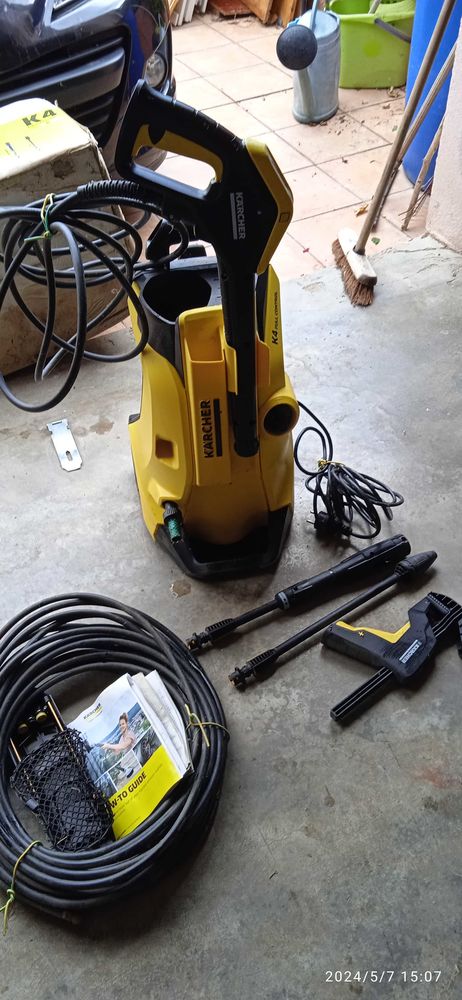 Karcher K4 servi 2 fois �tat neuf. 120 P�zilla-la-Rivi�re (66)
