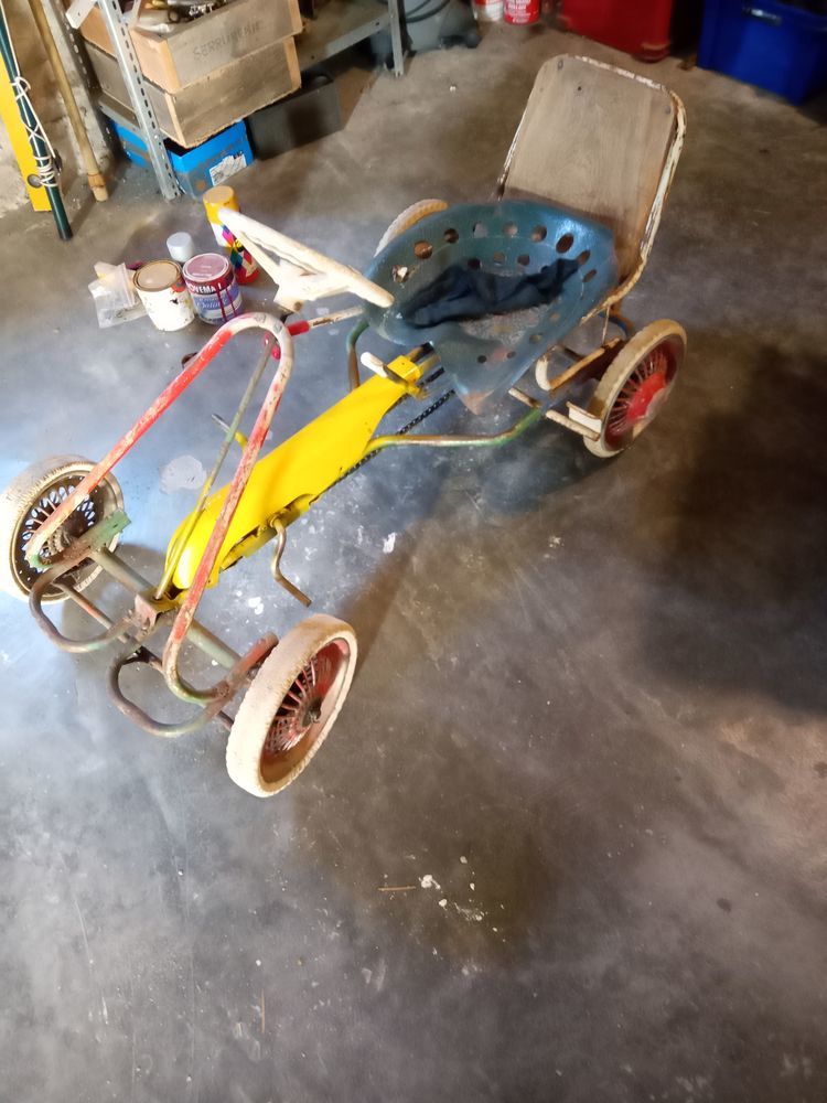 Karting � p�dales � r�nover 25 Baume-les-Dames (25)