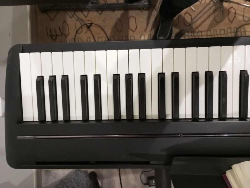 KAWAI ES 120 �tat neuf sous garantie 500 Beyssac (19)