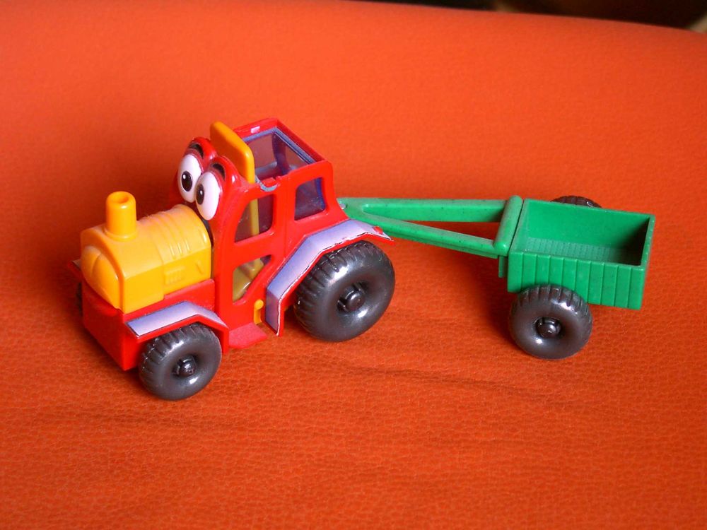 KINDER grand mod�le Tracteur Maxi 3K02 N16 5 Argenteuil (95)