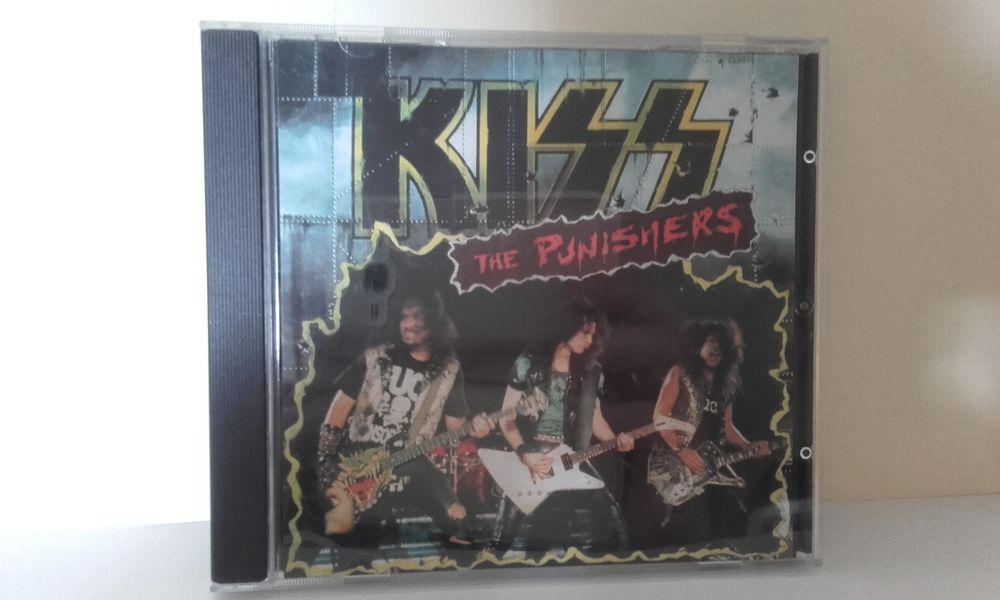 Kiss : The Punishers - Live Sheffield / Glasgow 1992 (Japan 25 Angers (49)