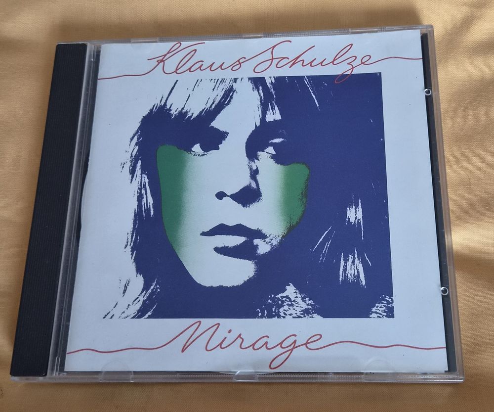 CD Klaus Schulze  
4 Paris 12 (75)