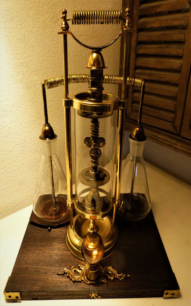 Labo de Curiosit�  SCIENTORIUM XIX  Steampunk 100 Mont-de-Marsan (40)