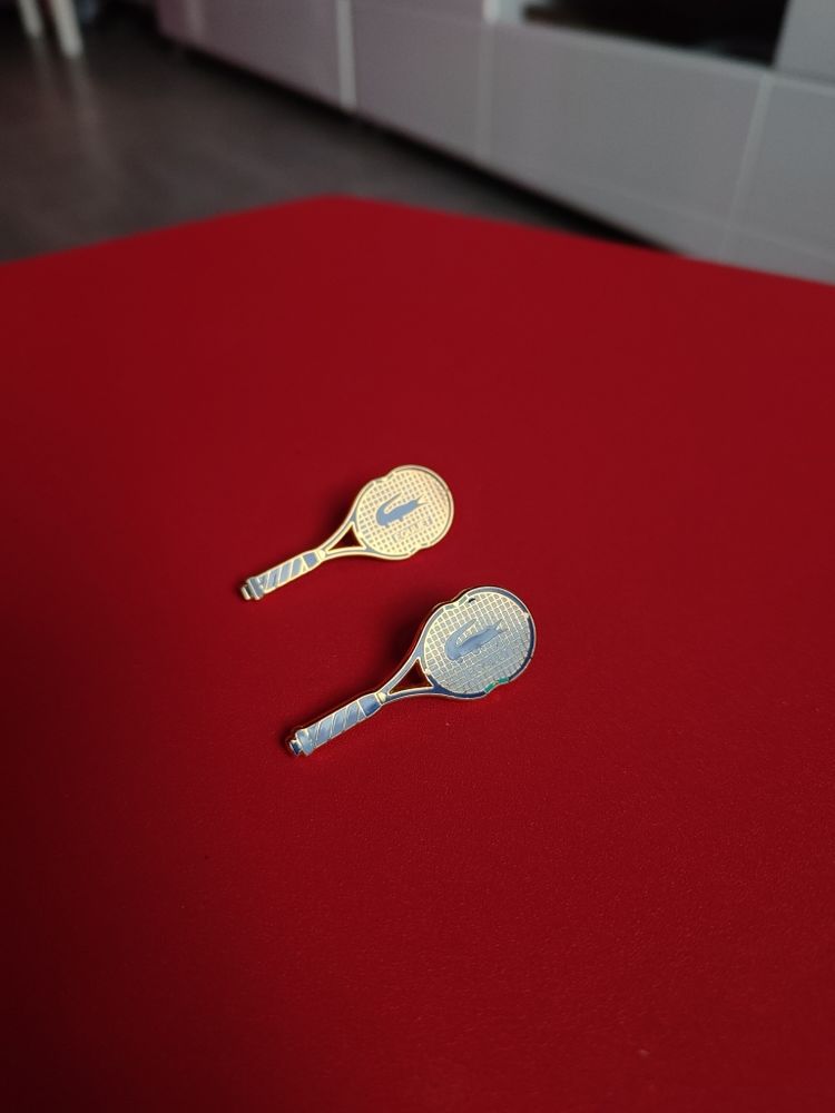 Pin's Lacoste rare 15 Saint-Brice-sous-For�t (95)