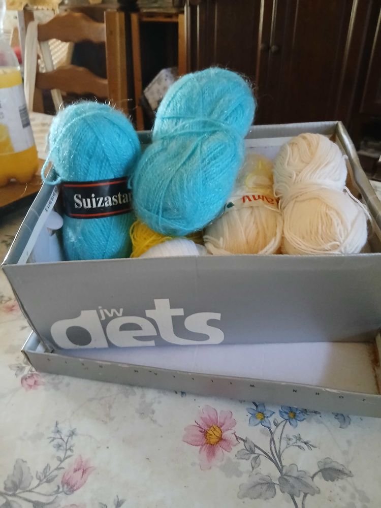 laine � tricot� neuve et des pelotes en vrac 50 Selles-sur-Cher (41)