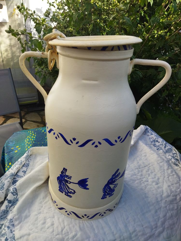 Pot � lait d�cor� 30 Pont-l'Abb� (29)