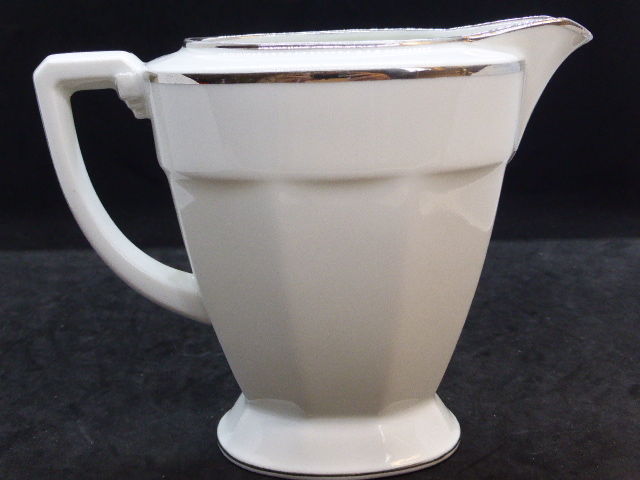 Pot � lait porcelaine Limoges blanche liser� argent 12 cm 8 Rueil-Malmaison (92)