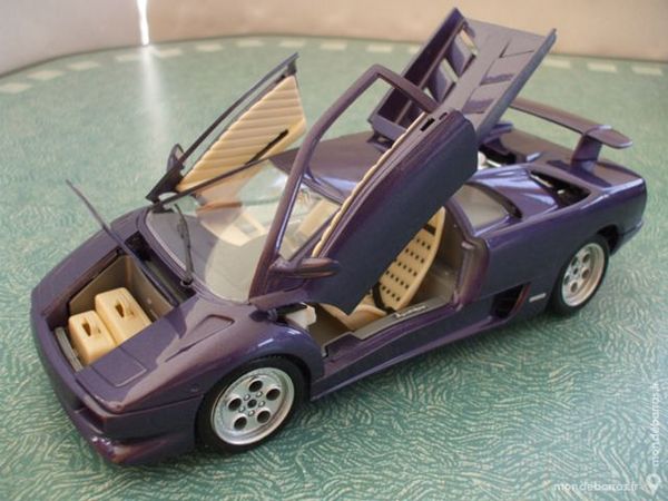 LAMBORGHINI DIABLO  1990. COD.3028. 27 Ornaisons (11)