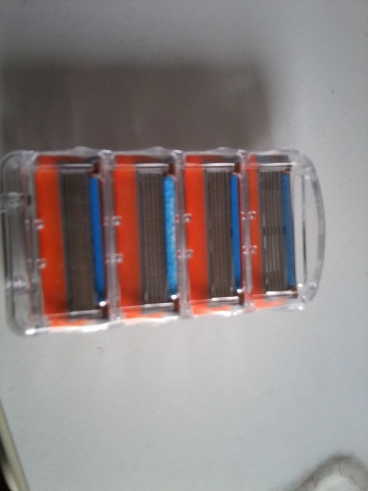 Lames de rasoirs 30 S�lestat (67)