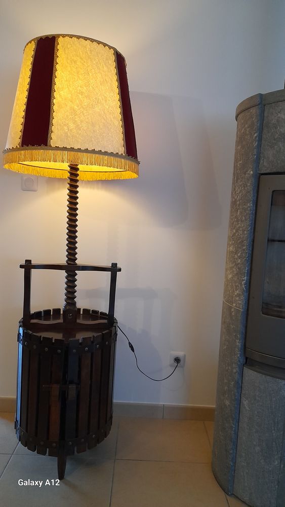 lampadaire bois imitation pressoir 25 Saveuse (80)