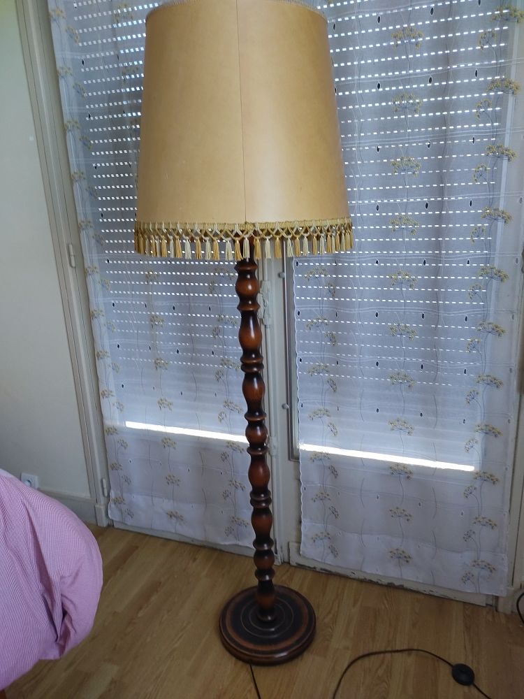 lampadaire bois 50 Chalais (86)