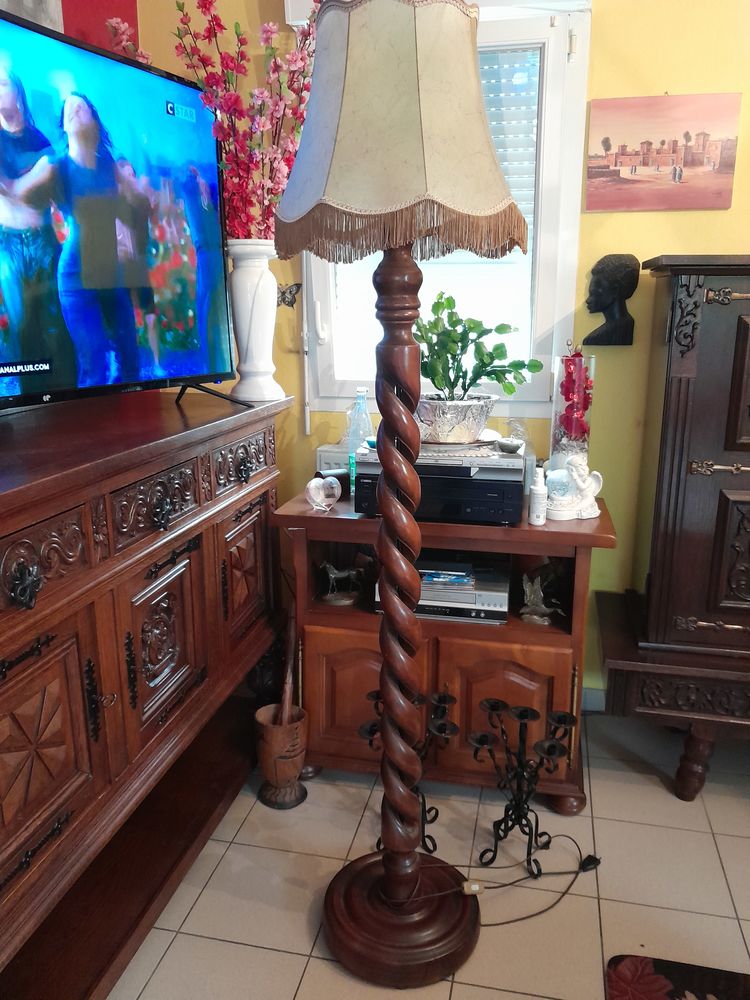 Lampadaire ch�ne tr�s bo..eta 30 Nomain (59)