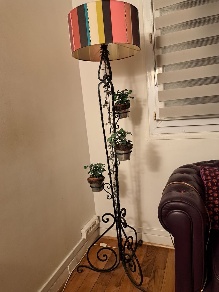 lampadaire en fer forg� 90 Paris 15 (75)