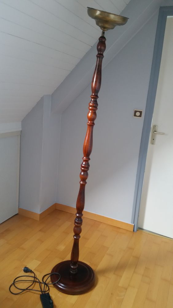 Lampadaire halog�ne en merisier 30 Bains-sur-Oust (35)
