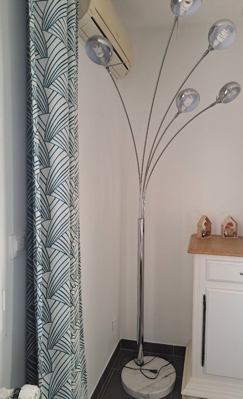 Lampadaire en inox 25 Paris 11 (75)