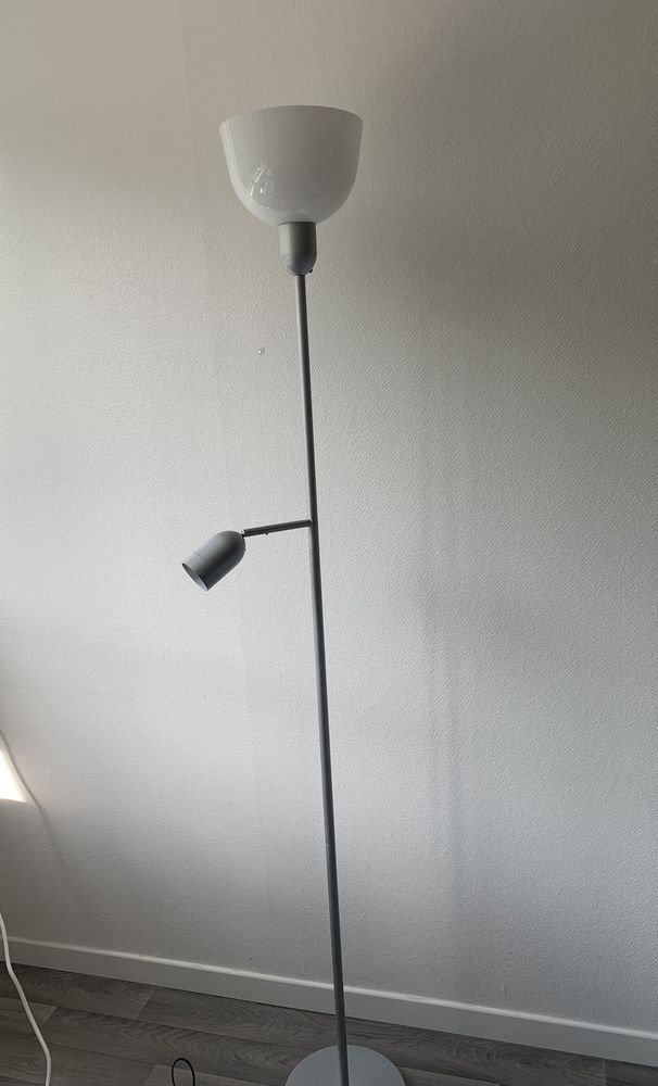 Lampadaire / liseuse, IKEA   HEKTOGRAM  30 Toulouse (31)